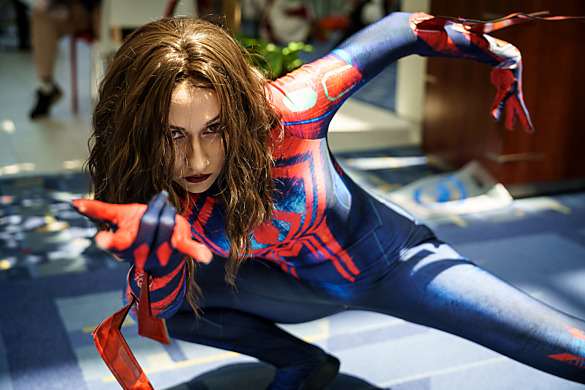 Evangline Daring cosplays as Spider-Woman at Otakon 2023